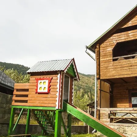 Kryvorizka Palanka Guest house Mykulychyn