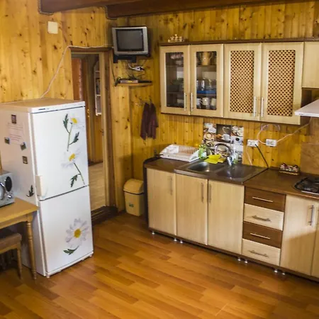 Kryvorizka Palanka Guest house Mykulychyn